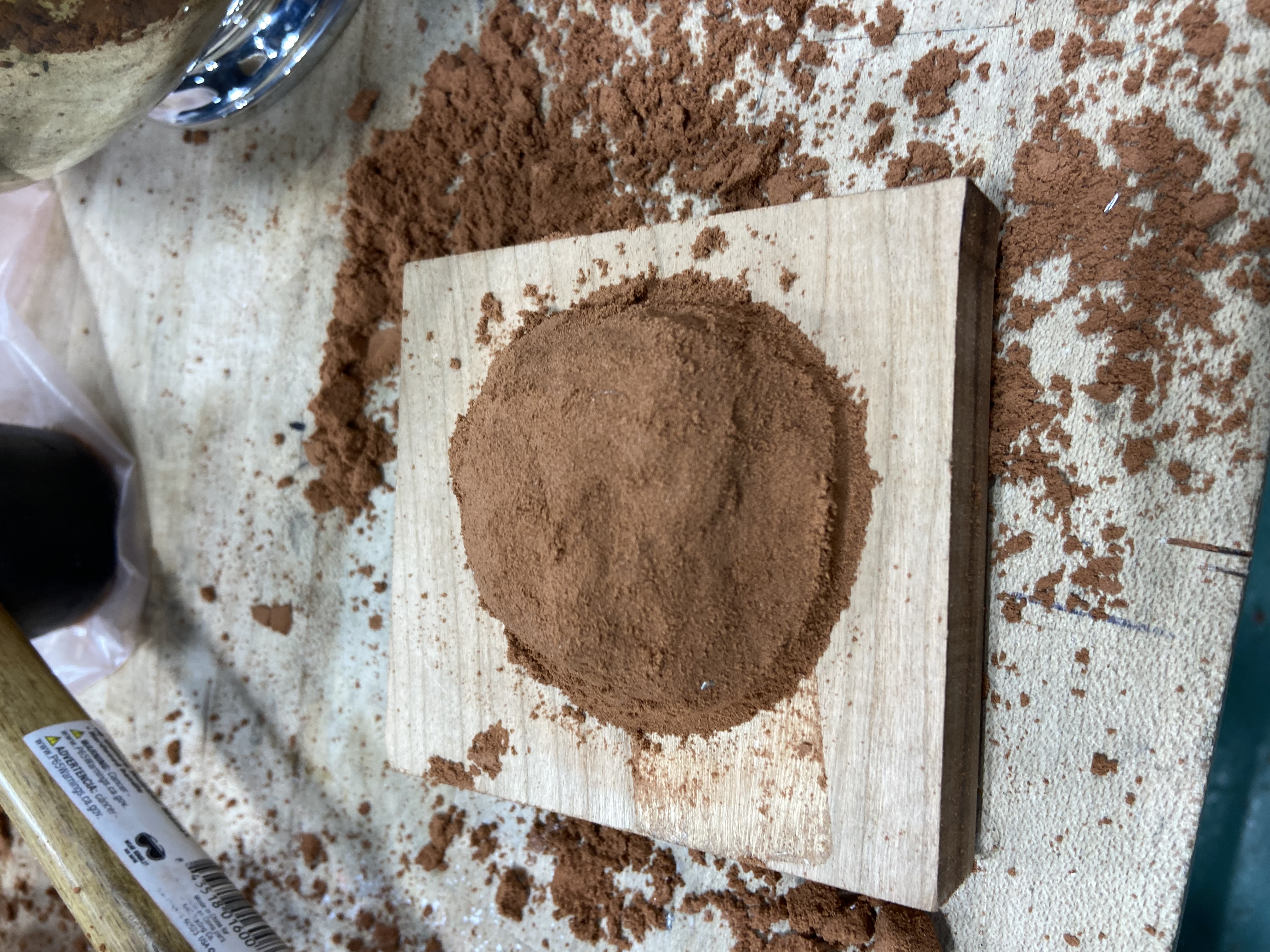 Sacrificial core for the hollow casting test
